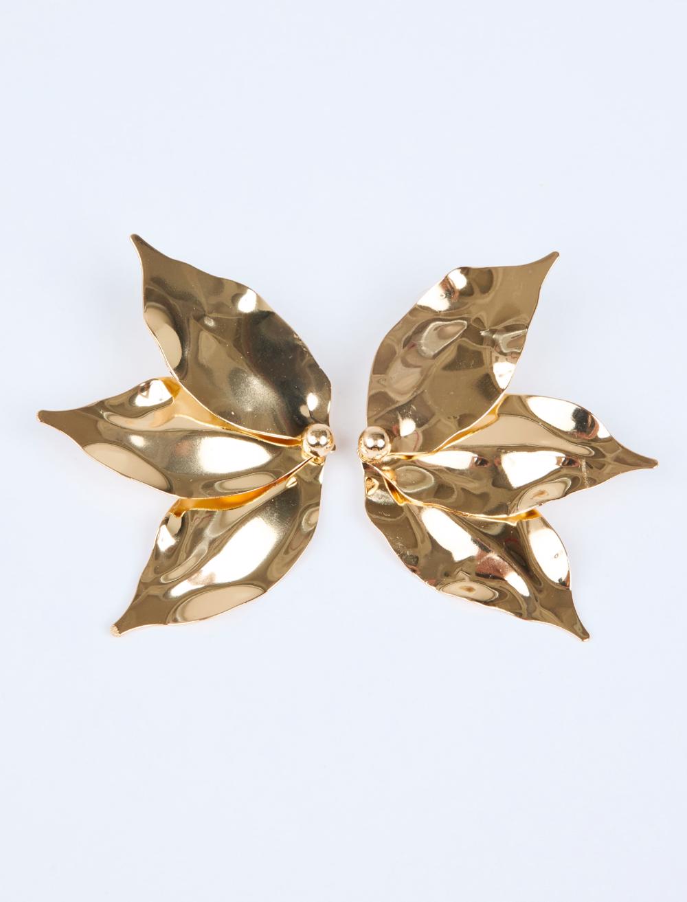 Metal Yaprak Figürlü Küpe