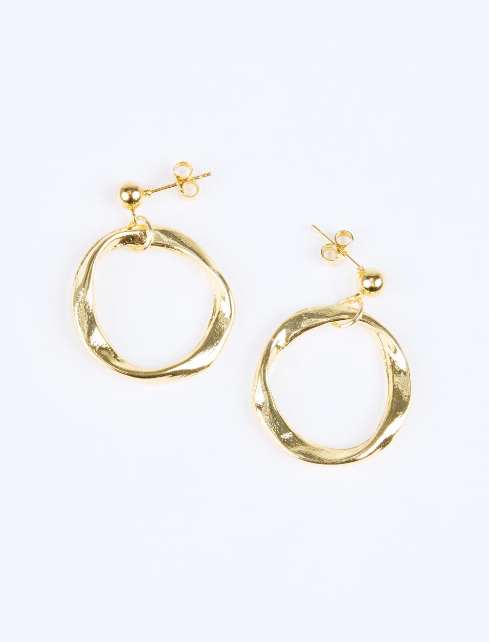 Burgu Figürlü Oval Küpe