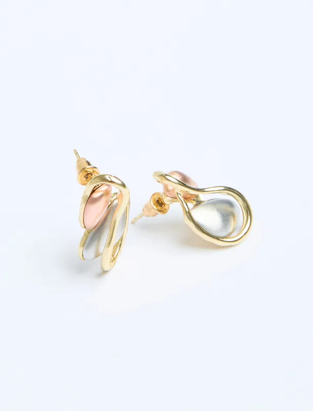 Bayan Gri Mine Detaylı Asimetrik Figürlü Küpe