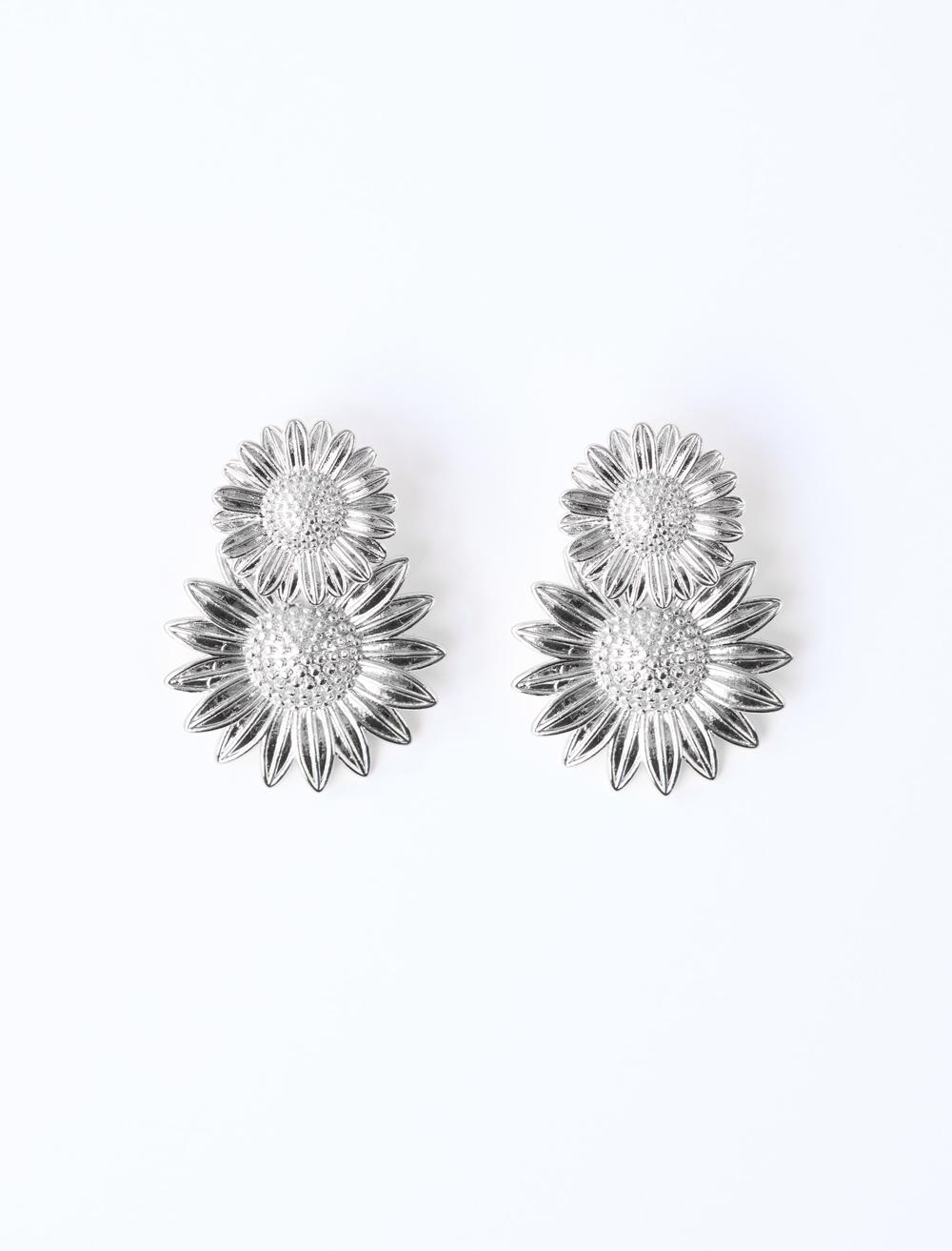 İkili Çiçek Figürlü Parlak Küpe