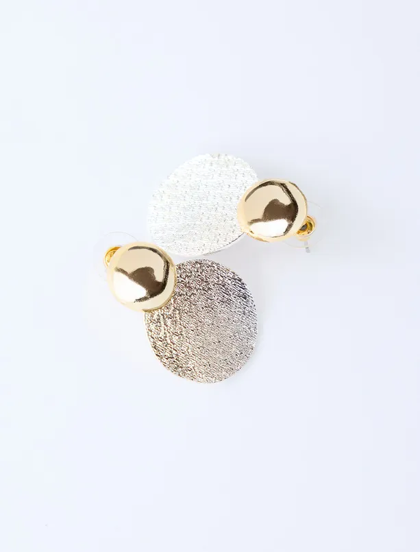 Bayan Gri Oval Yüzeyli Parlak Küpe