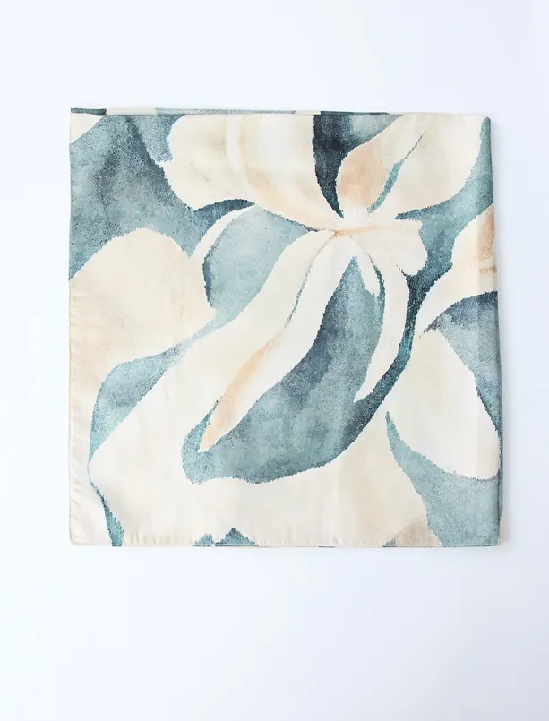 Bayan  Modern Çiçek Desenli Eşarp