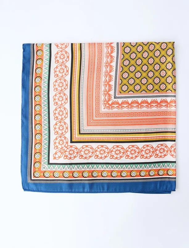 Bayan  Etnik Desenli Çizgili Eşarp