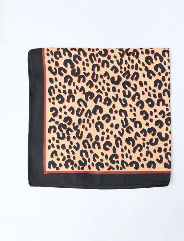 Bayan  Çizgi Detaylı Leopar Desenli Eşarp