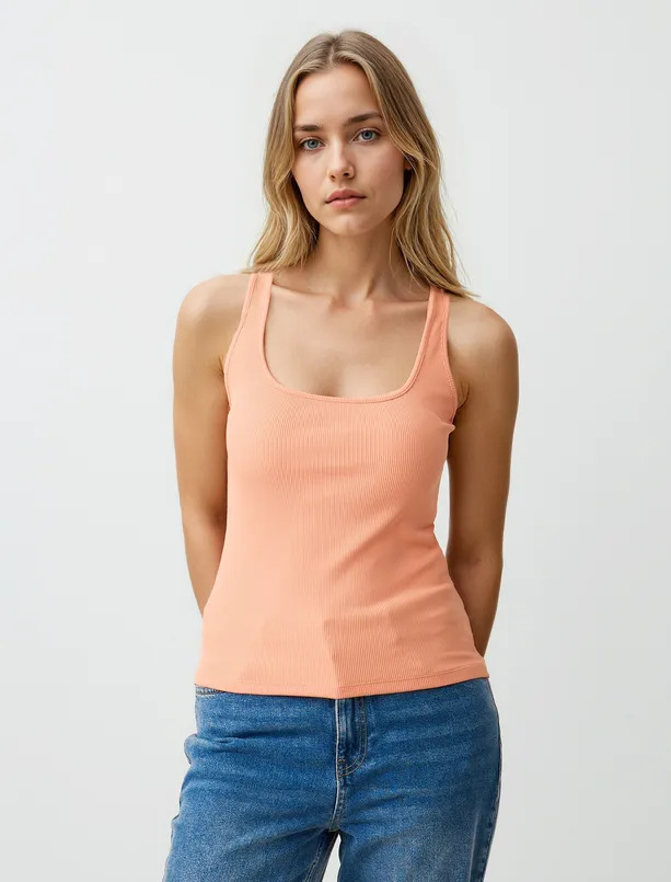 Bayan Turuncu U Yaka Dar Kesim Atlet