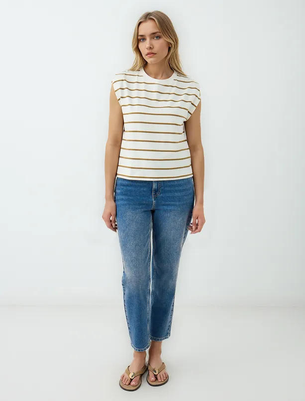 Bayan Beyaz Bisiklet Yaka Çizgi Desenli Kolsuz Atlet