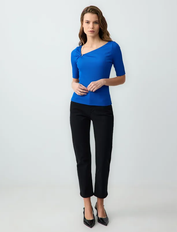 Women Blue Slim Fit Asymmetric Collar Short Sleeve Knitted Blouse