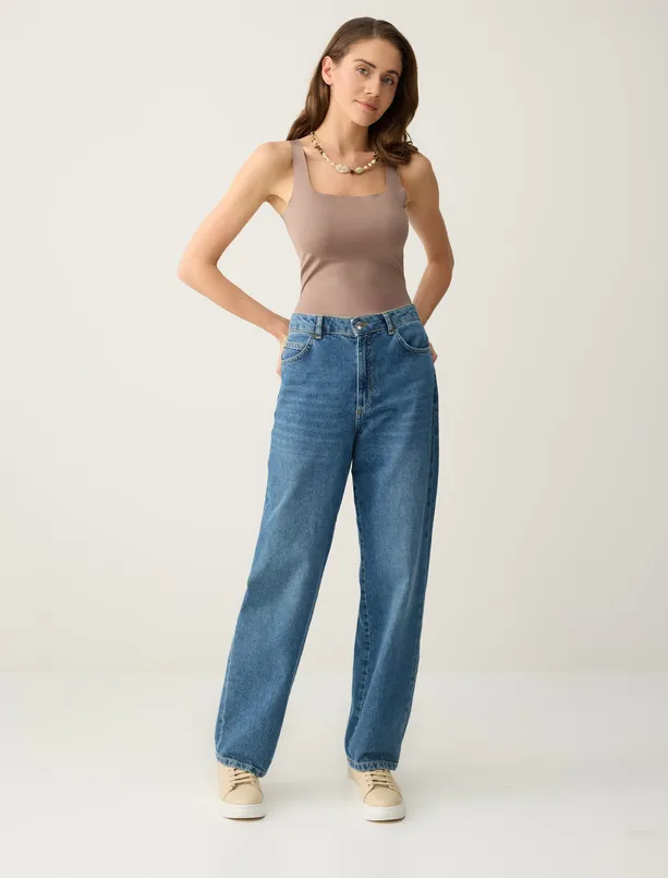 Bayan Kahverengi U Yaka Dar Kesim Kolsuz Örme Atlet