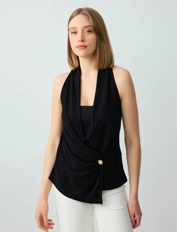 Women Black Straight Cut Double-breasted Collar Sleeveless Knitted Blouse