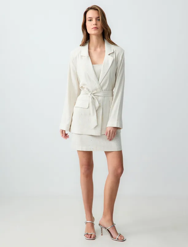 Women Beige Straight Cut Long Sleeve Woven Linen Blend Jacket