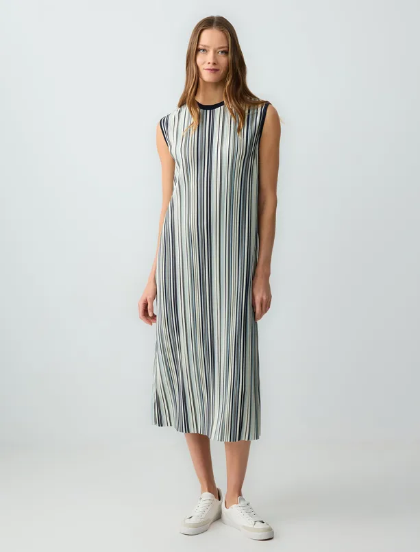 Women Mixed Relaxed Fit Crew-Neck Striped Knitted Midi Dress