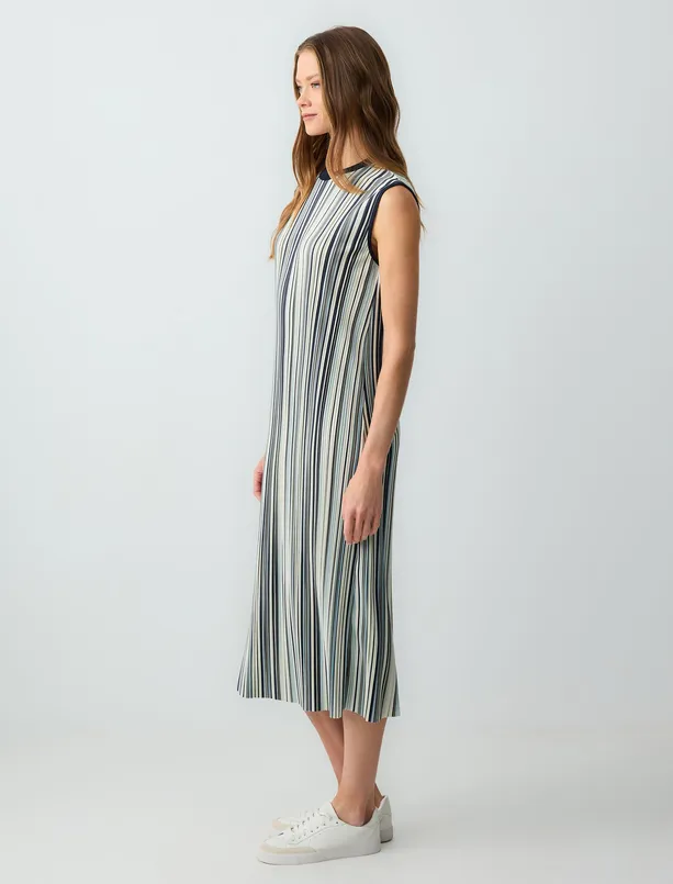 Women Mixed Relaxed Fit Crew-Neck Striped Knitted Midi Dress