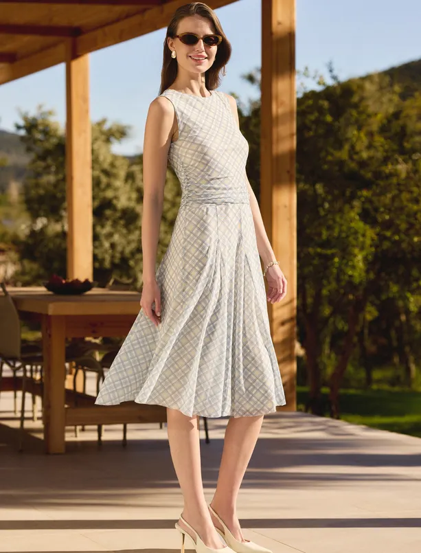 Women Beige Round Neck Sleeveless Plaid Patterned Mesh Knitted Midi Dress