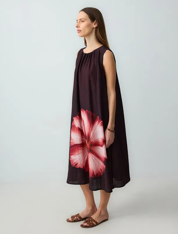 Women Claret Red Round Neck Floral Patterned Sleeveless Midi Dress