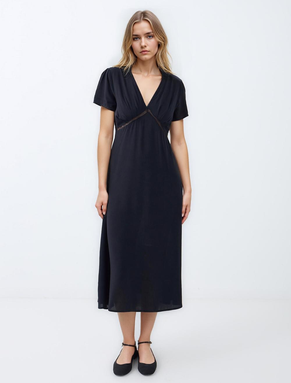 V Yaka Kısa Kollu Midi Dokuma Elbise