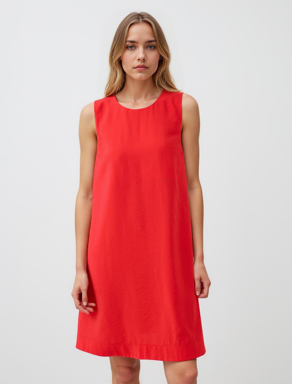 Rahat Kesim Yuvarlak Yaka Kolsuz Midi Elbise