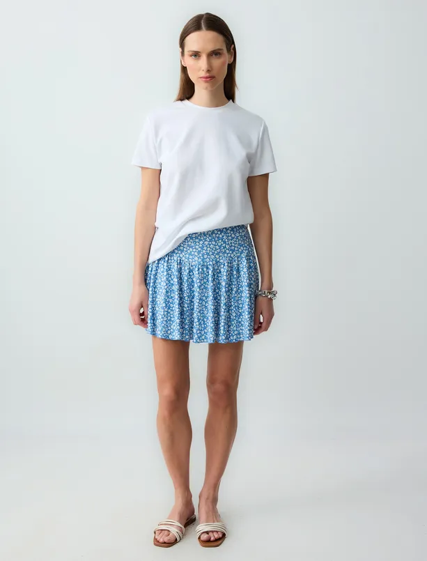 Women Blue Relaxed Fit Regular Waist Floral Patterned Knitted Mini Skirt