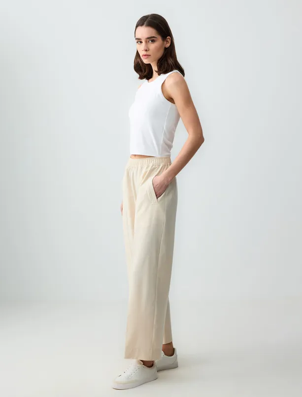 Women Light Beige Relaxed Fit High Waist Wide Leg Patterned Woven Pants