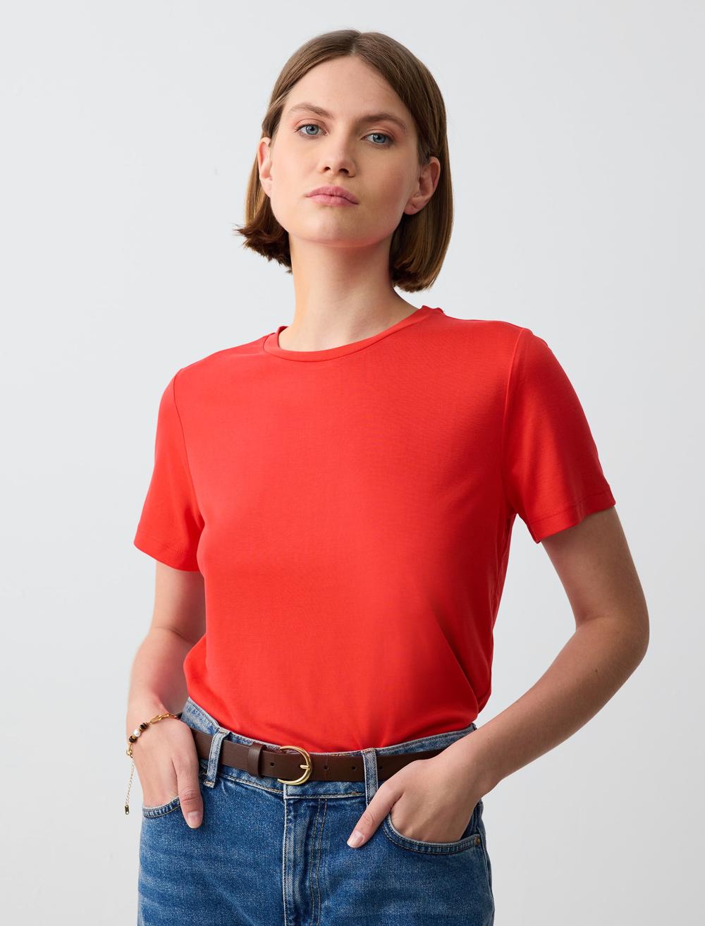 Bisiklet Yaka Kısa Kollu Örme Modal Tişört