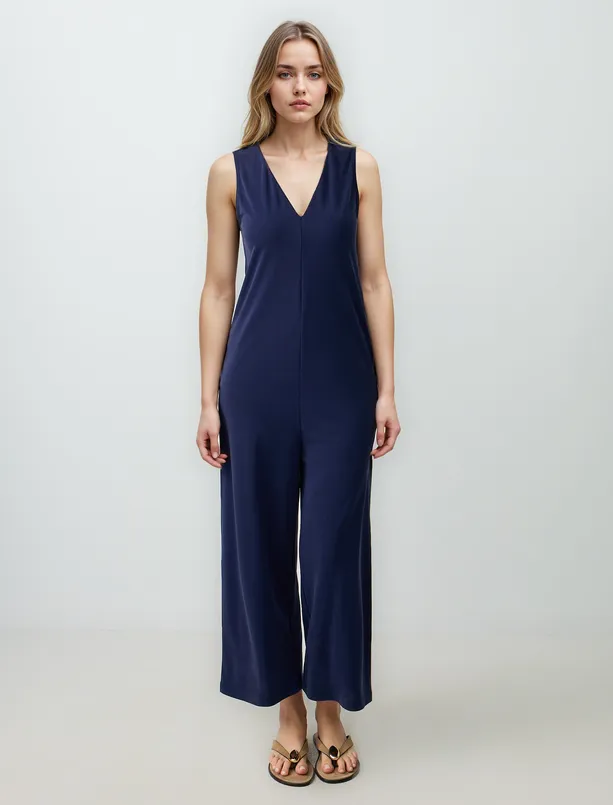 Women Dark Blue Straight Cut V-Neck Knitted Jumpsuit