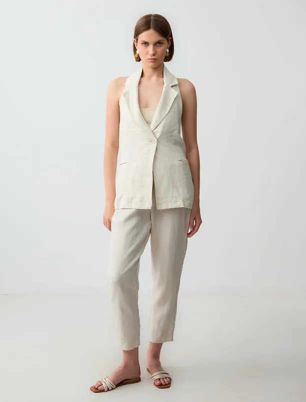 Women Beige 100% Linen Narrow Cut Back Decollete Pocket Detailed Vest