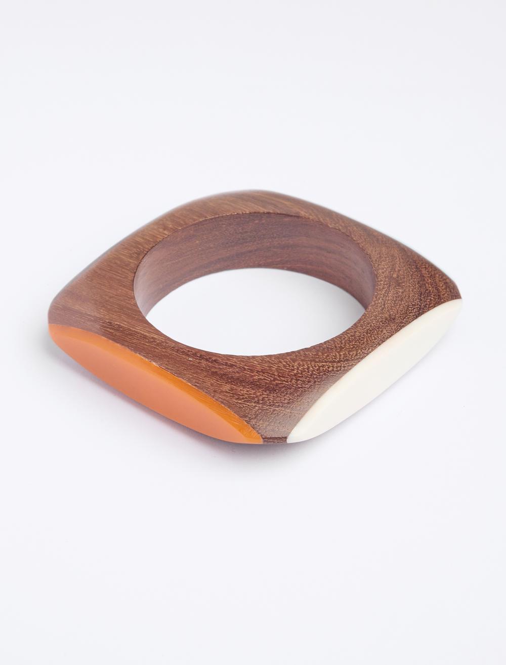 Ahşap Detaylı Kare Formlu Bileklik