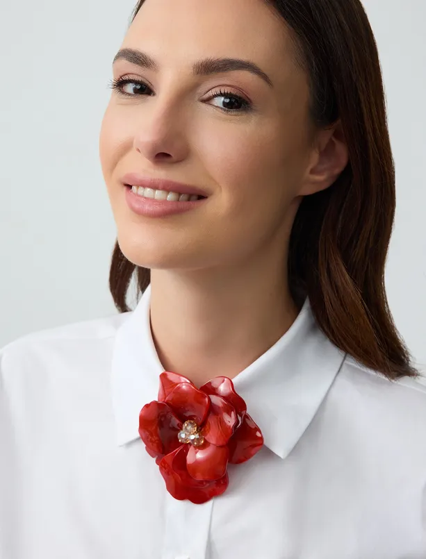 Bayan Kırmızı Parlak Çiçek Figürlü Taşlı Broş