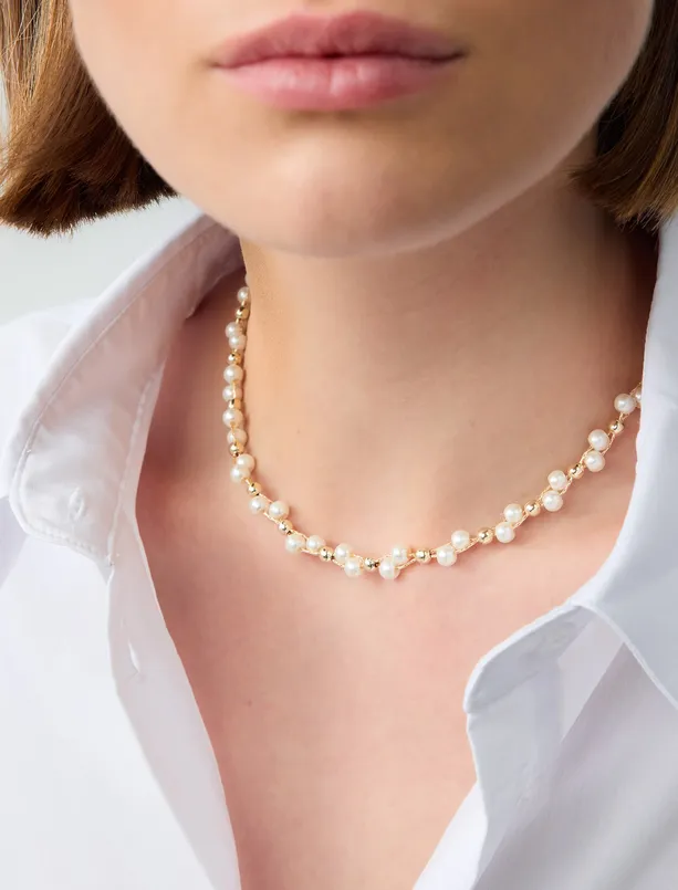 Women Yellow Adjustable Necklace with Pearl Detail