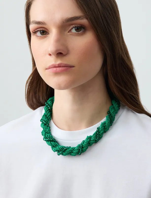 Women Green Bead Detailed Thick Spiral Necklace