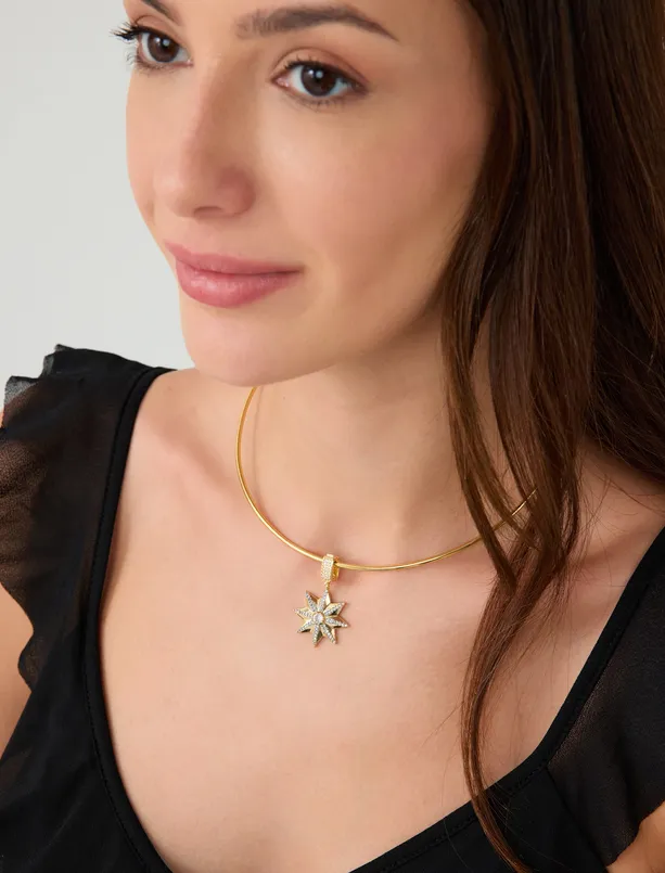 Women Yellow Shiny Stone Detailed Star Figured Necklace