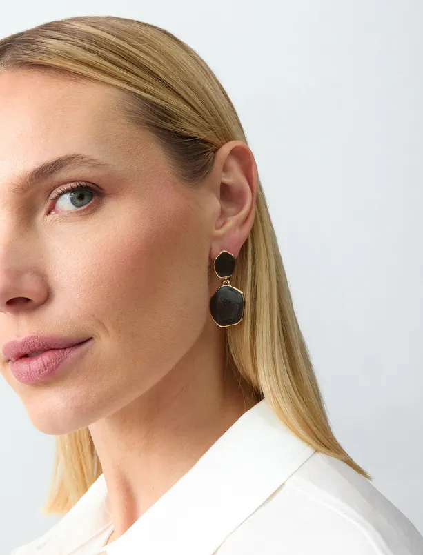 Women Brown Elegant Earrings with Geometric Figures