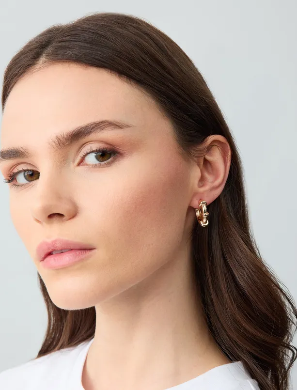 Bayan Sarı Halka Figürlü Metal Küpe