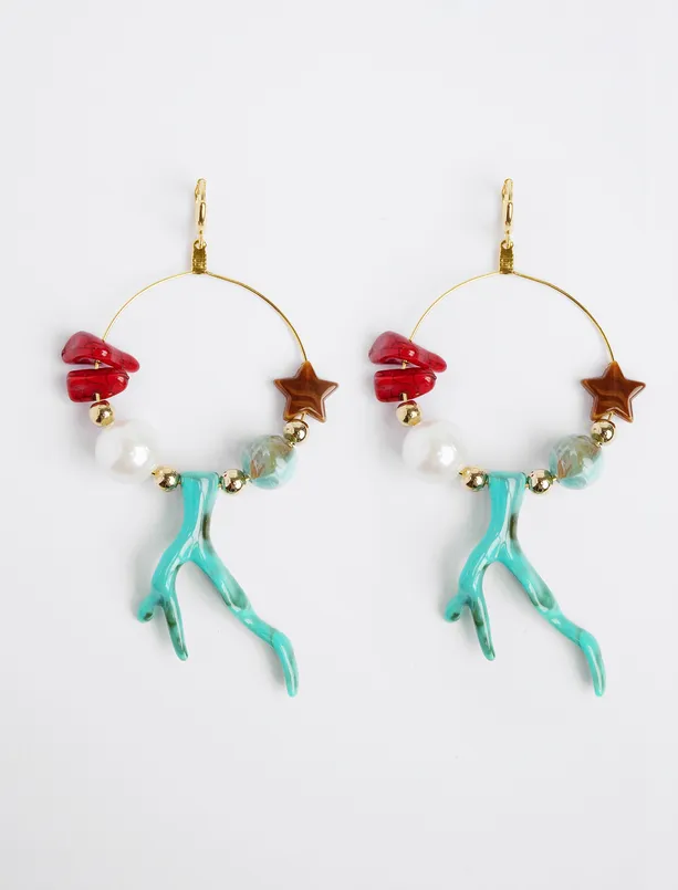 Women Blue Asymmetric Figured Pearl Detailed Hoop Earrings