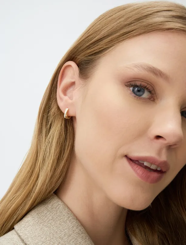 Women Yellow Shiny Clip Earrings with Color Transition