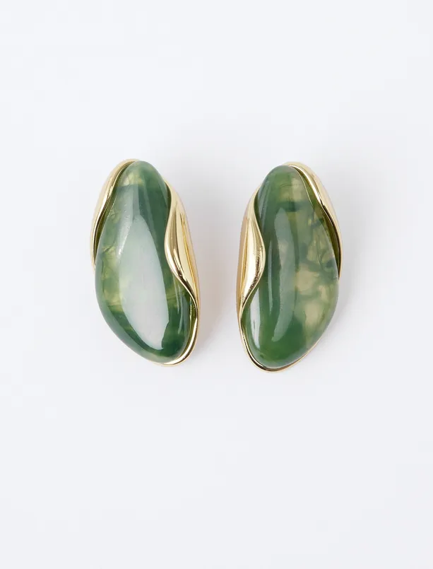 Women Green Drop Figured Asymmetric Earrings