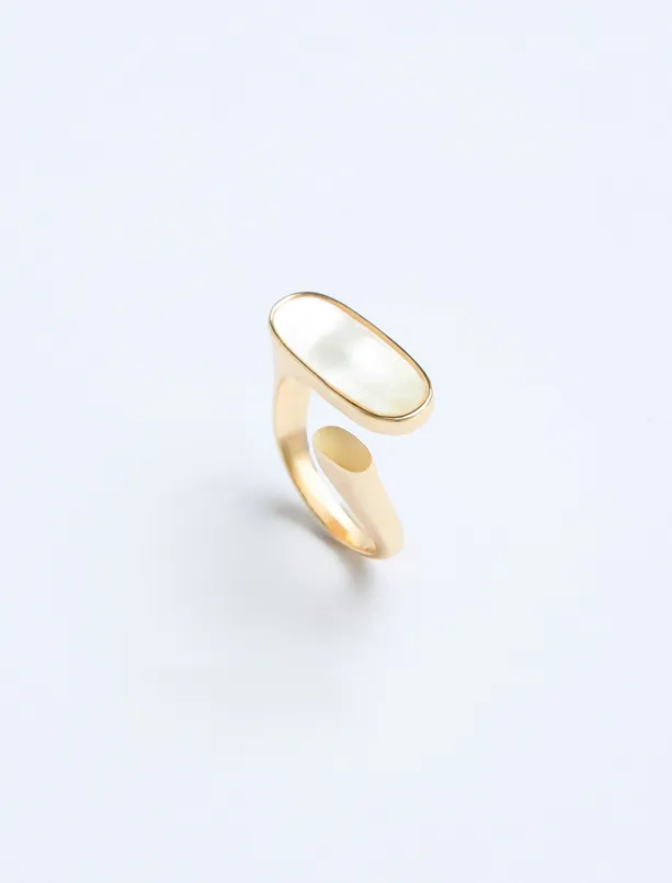 Women  Strip Detailed Ring