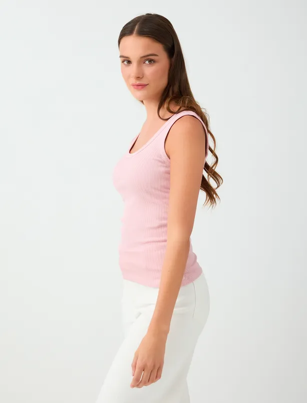 Women Pink Slim-Fit Cotton-Blend Tank Top with Straps