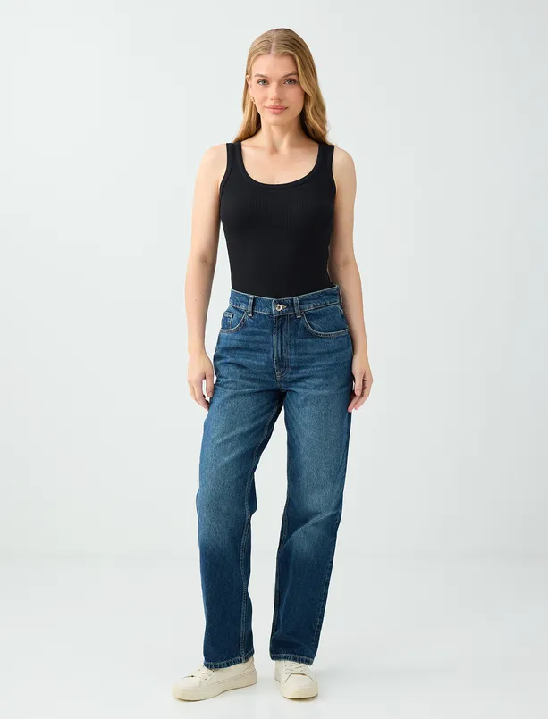 Women Black Slim-Fit Cotton-Blend Tank Top with Straps