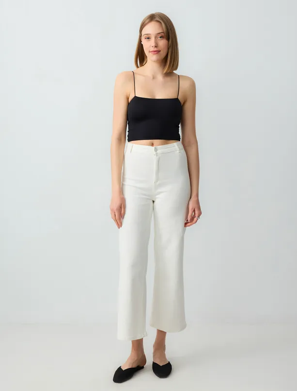Women Black Crew-Neck, Spaghetti-Strap Knit Bralette