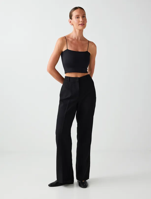 Bayan Siyah Düz Yaka İnce Askılı Örme Bralet