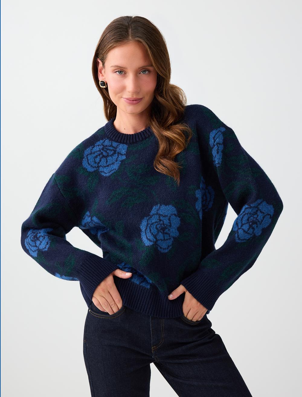 Floral Desenli Yuvarlak Yaka Triko Kazak