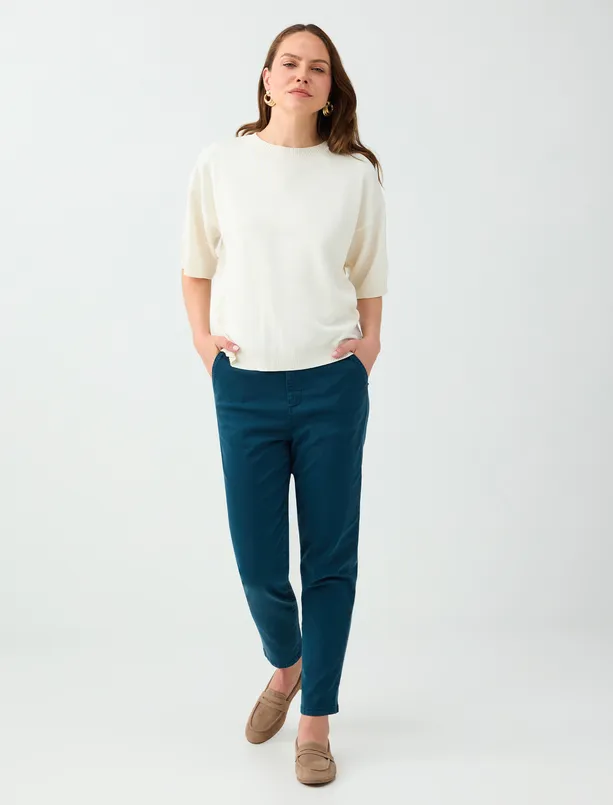 Women Dark Green High-Waisted Tensel Pants with Side Pockets
