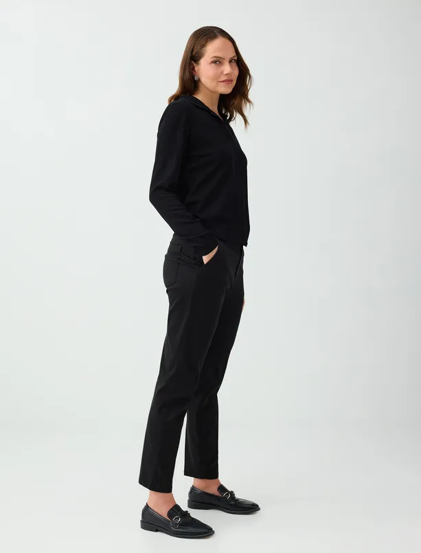 Women Black High-Waisted Tensel Pants with Side Pockets