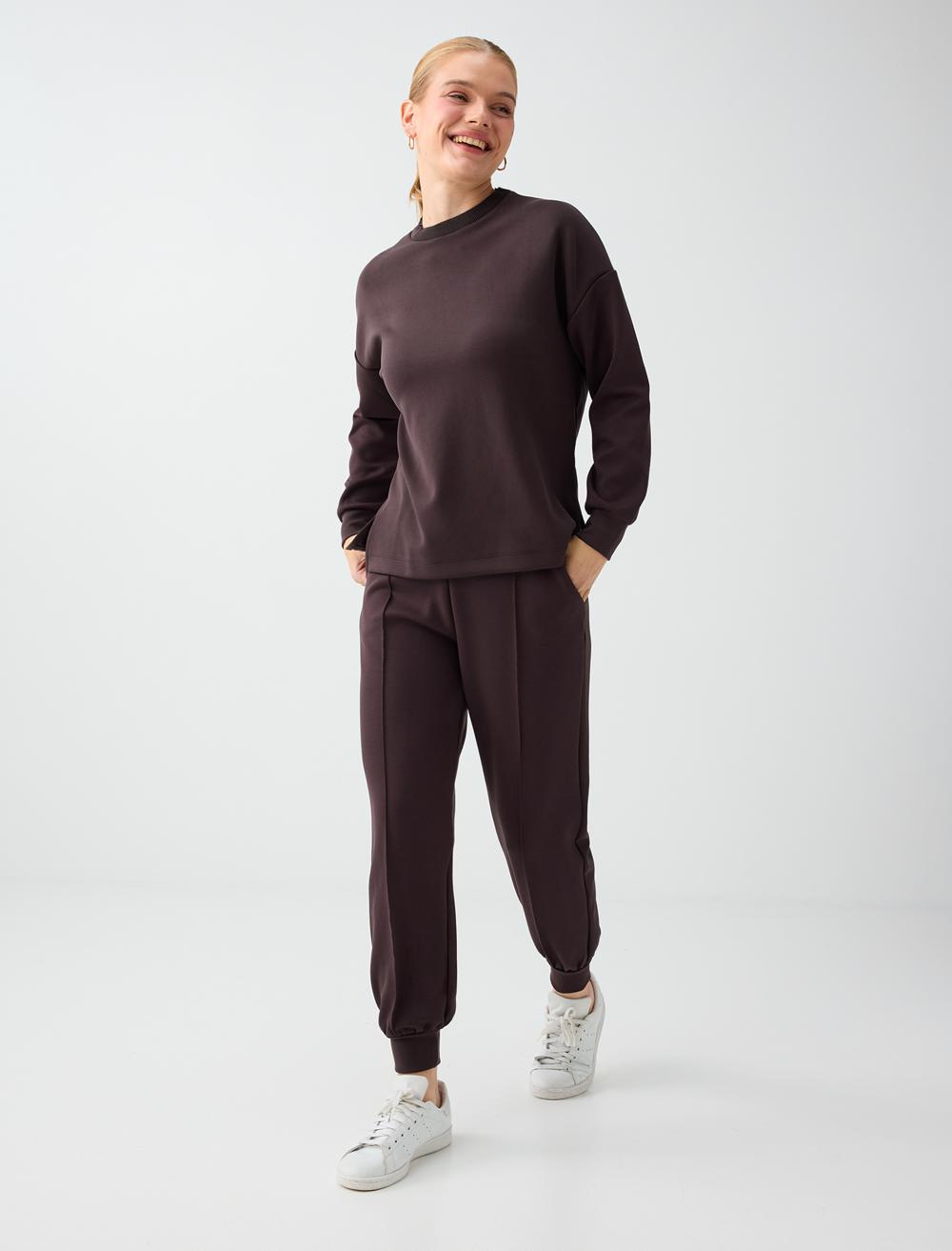 Yüksek Bel Dar Paça Cepli Jogger Pantolon
