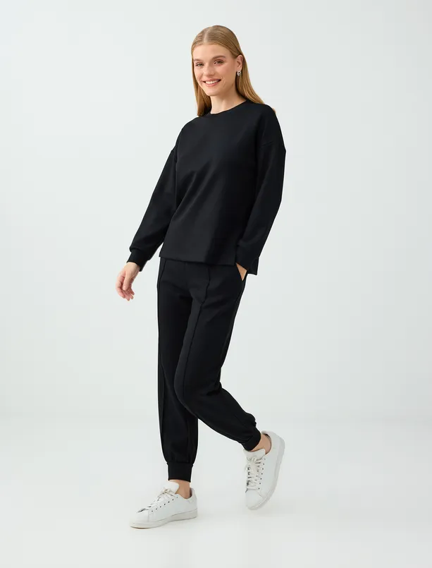 Women Black High-Waisted, Slim-Leg Jogger Pants with Pockets