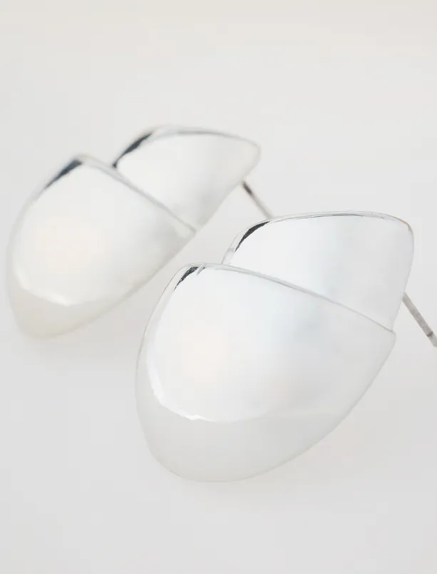 Bayan Gri Hacimli Bombe Model Modern Küpe