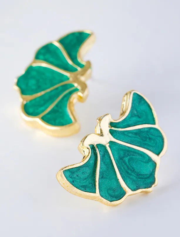 Women Green Mine Earrings with Detailed Leaf Motifs