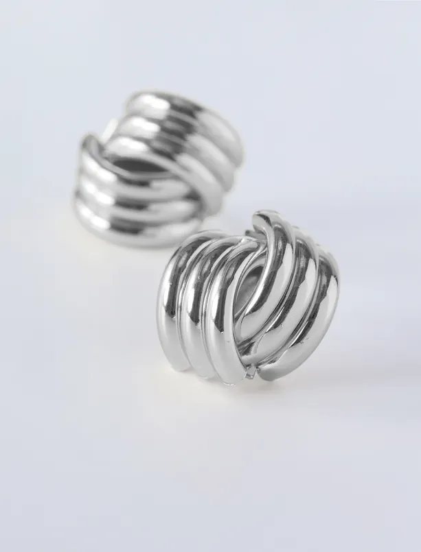 Women Grey Earrings with Detailed Linework and Multi-Row Designs