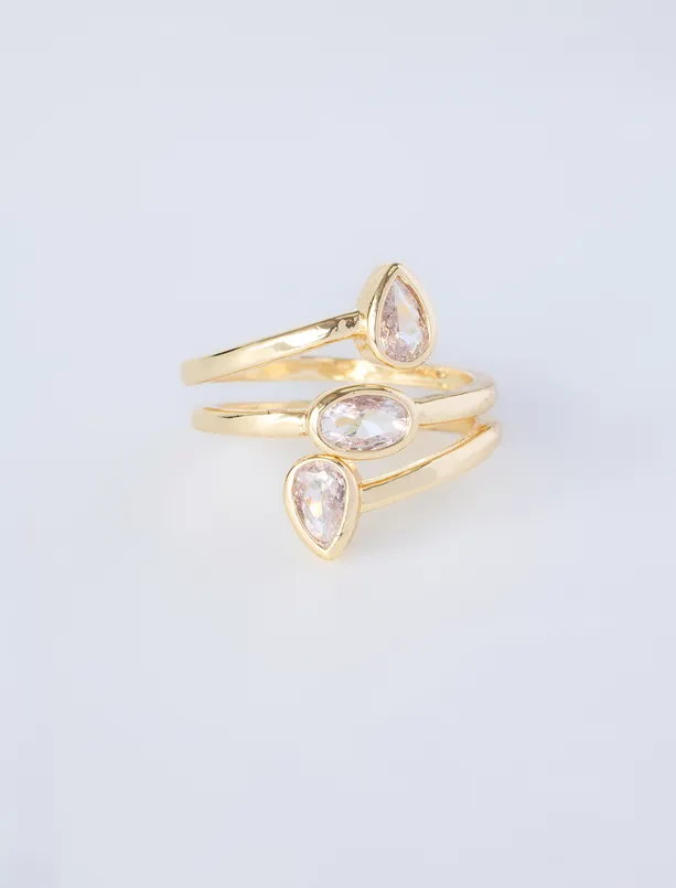Women Yellow Zircon Stone Ring with Detailed Droplet-Shaped Motifs in a Row