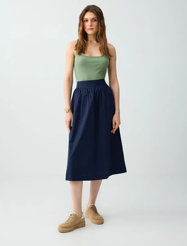 Bayan Koyu Yağ Yeşili Dar Kesim Kare Yaka Örme Atlet